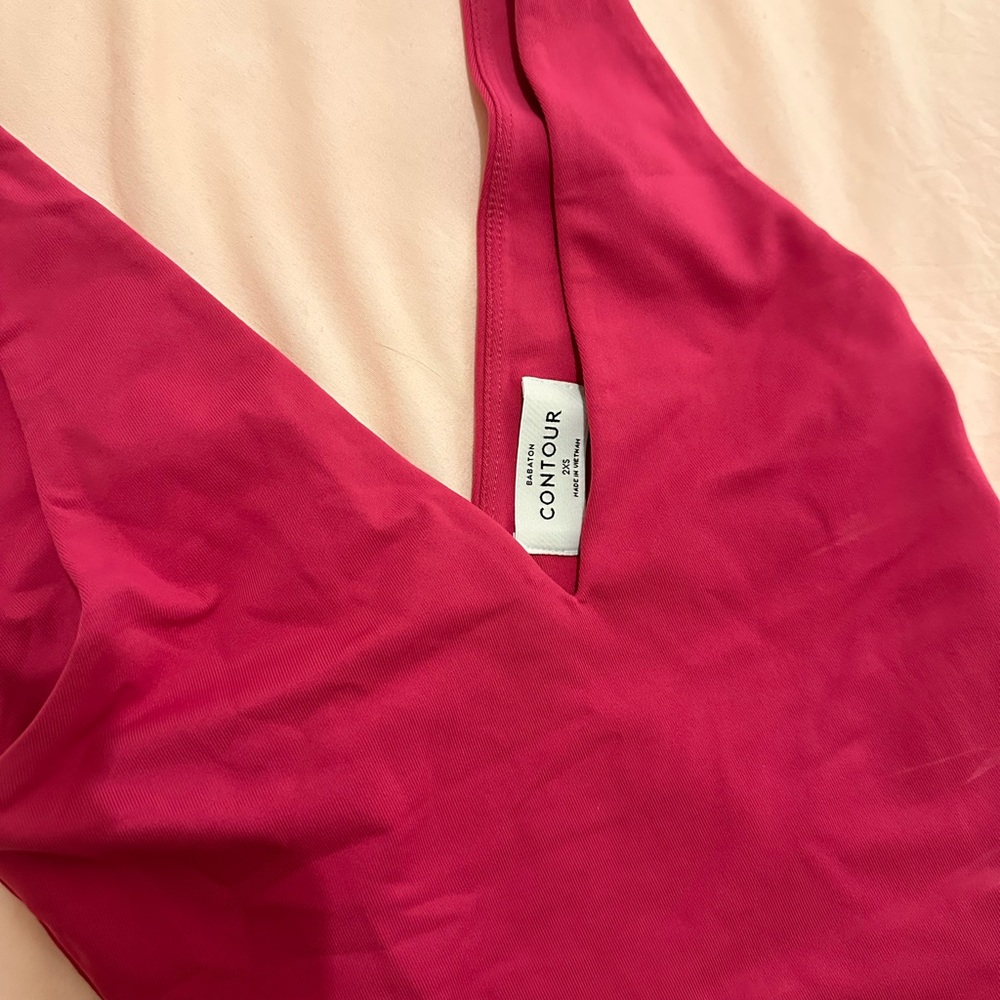 Babaton Contour V Neck Tank